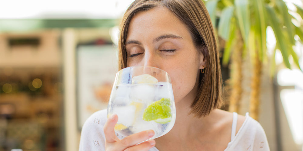 Quanta acqua si deve bere al giorno?