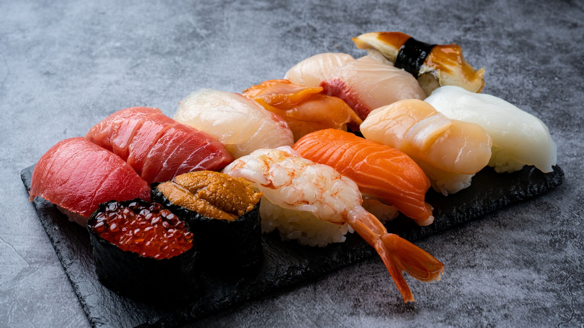 Pesce crudo: pericoli e come mangiarlo in sicurezza