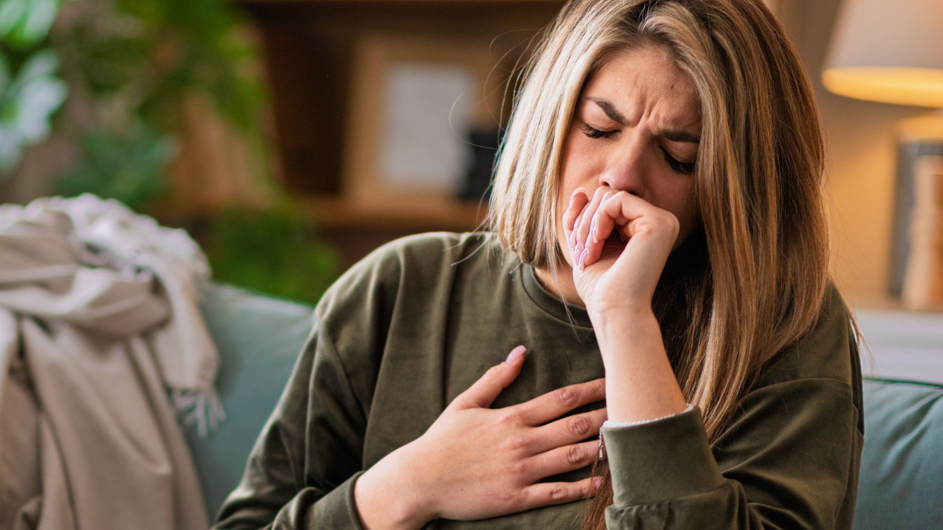 Tosse e raucedine: causa del reflusso gastroesofageo