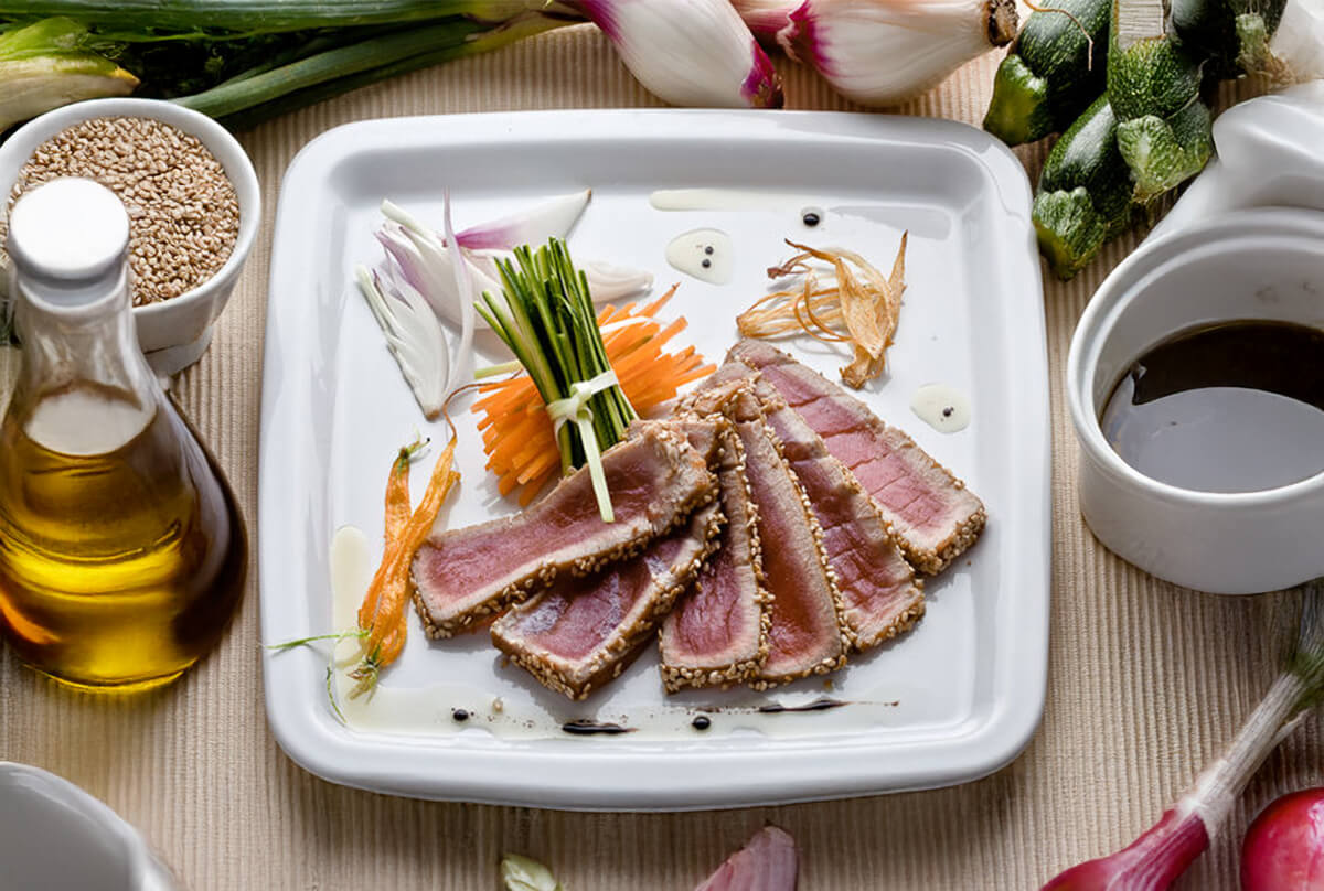 Tagliata di tonno ai semi di sesamo