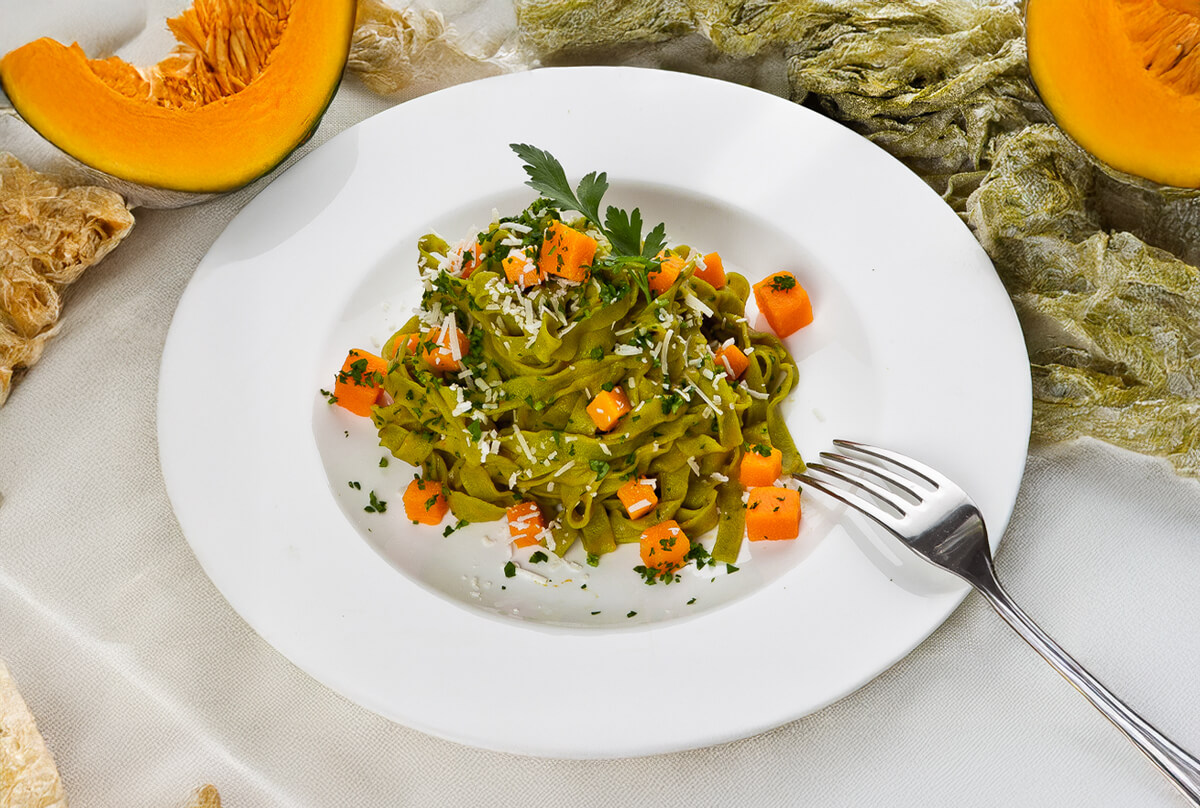 Tagliatelle verdi con zucca